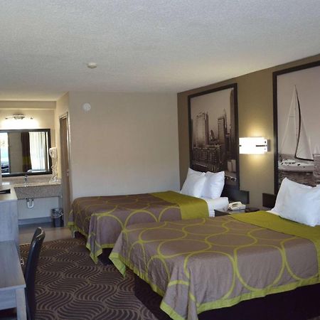 Super 8 By Wyndham Huntersville/Charlotte Area מראה חיצוני תמונה