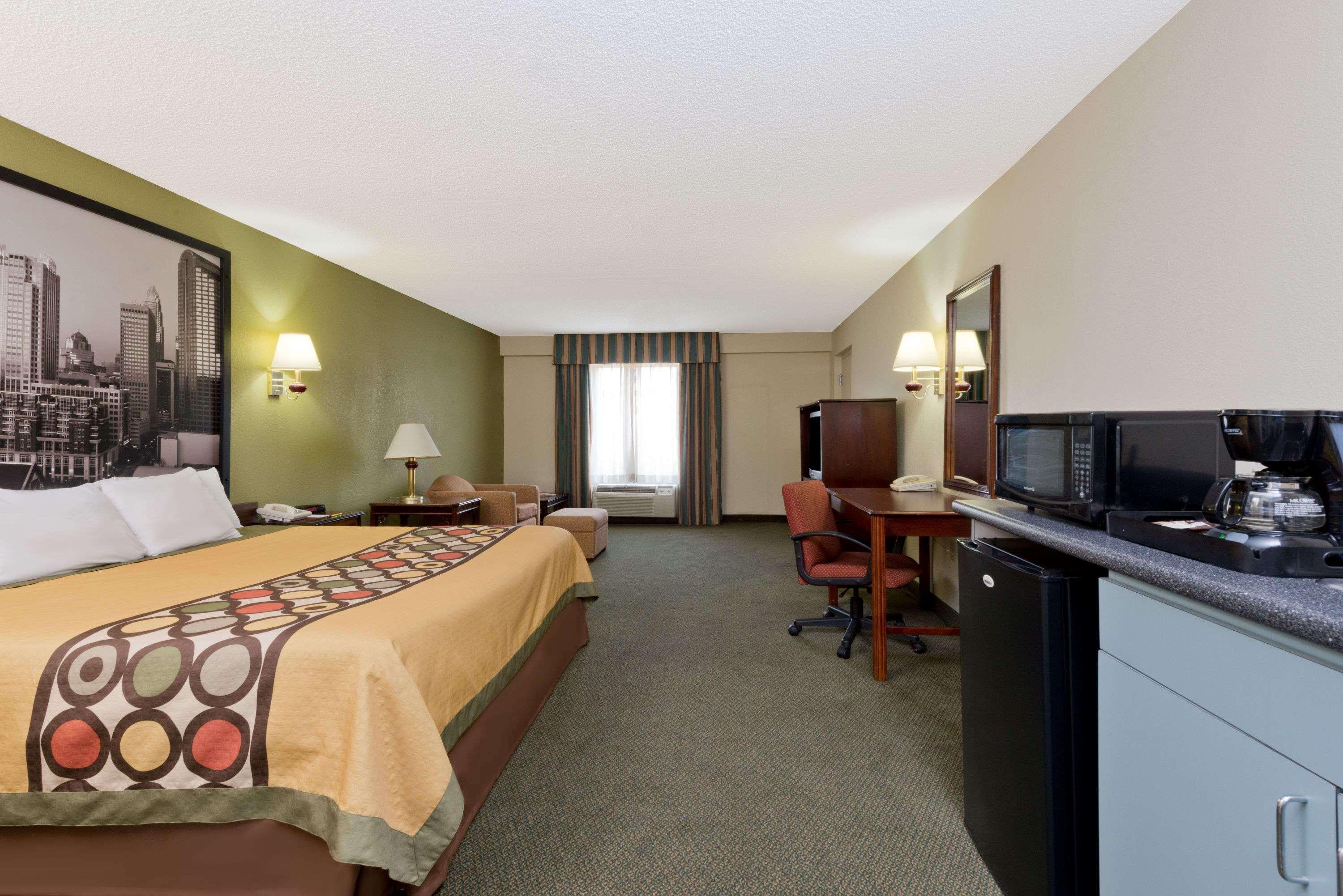 Super 8 By Wyndham Huntersville/Charlotte Area מראה חיצוני תמונה