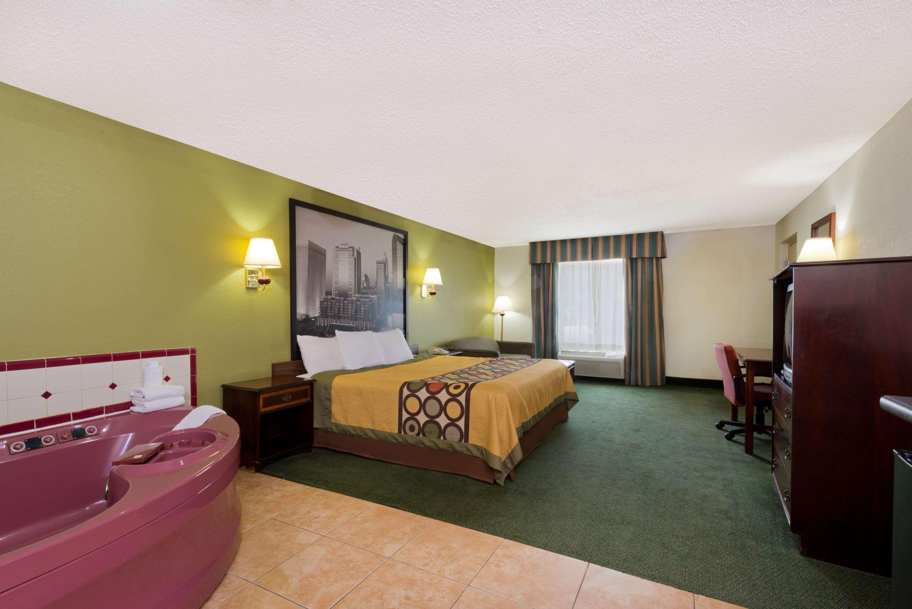 Super 8 By Wyndham Huntersville/Charlotte Area מראה חיצוני תמונה