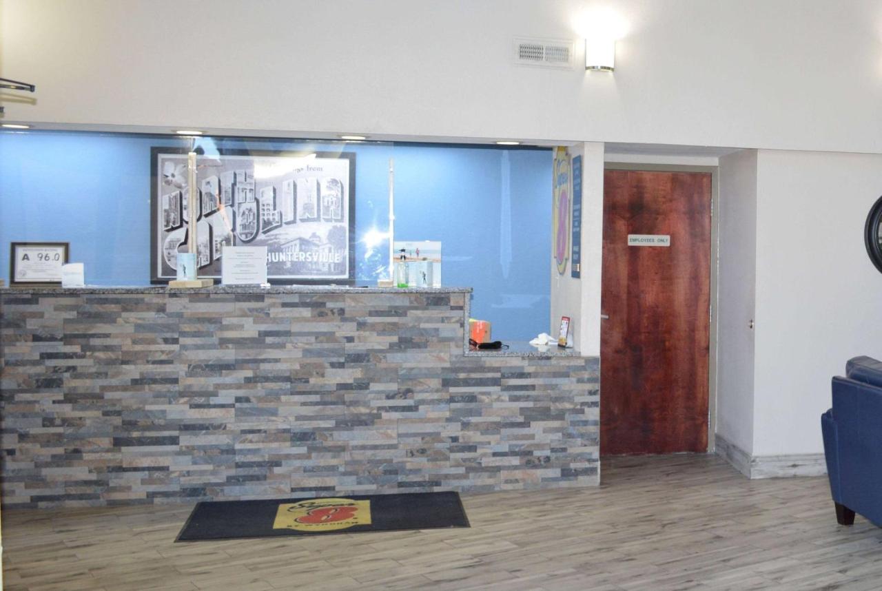 Super 8 By Wyndham Huntersville/Charlotte Area מראה חיצוני תמונה